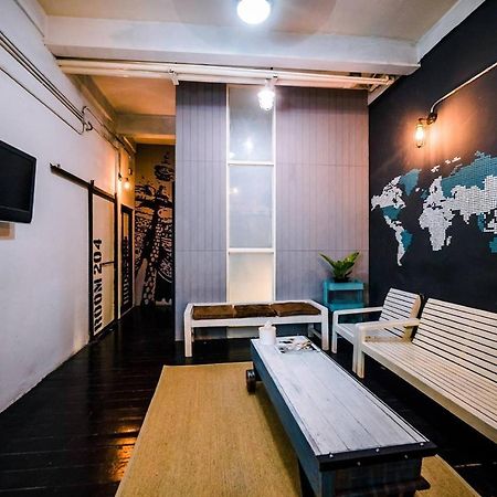 Zeds Hostel Bangkok Exterior foto